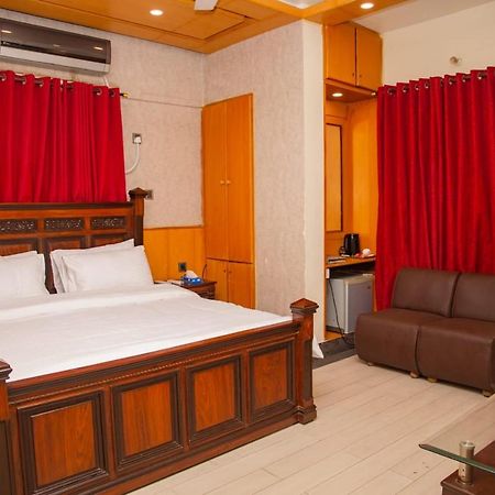 Elet Business Hotel Karachi Buitenkant foto