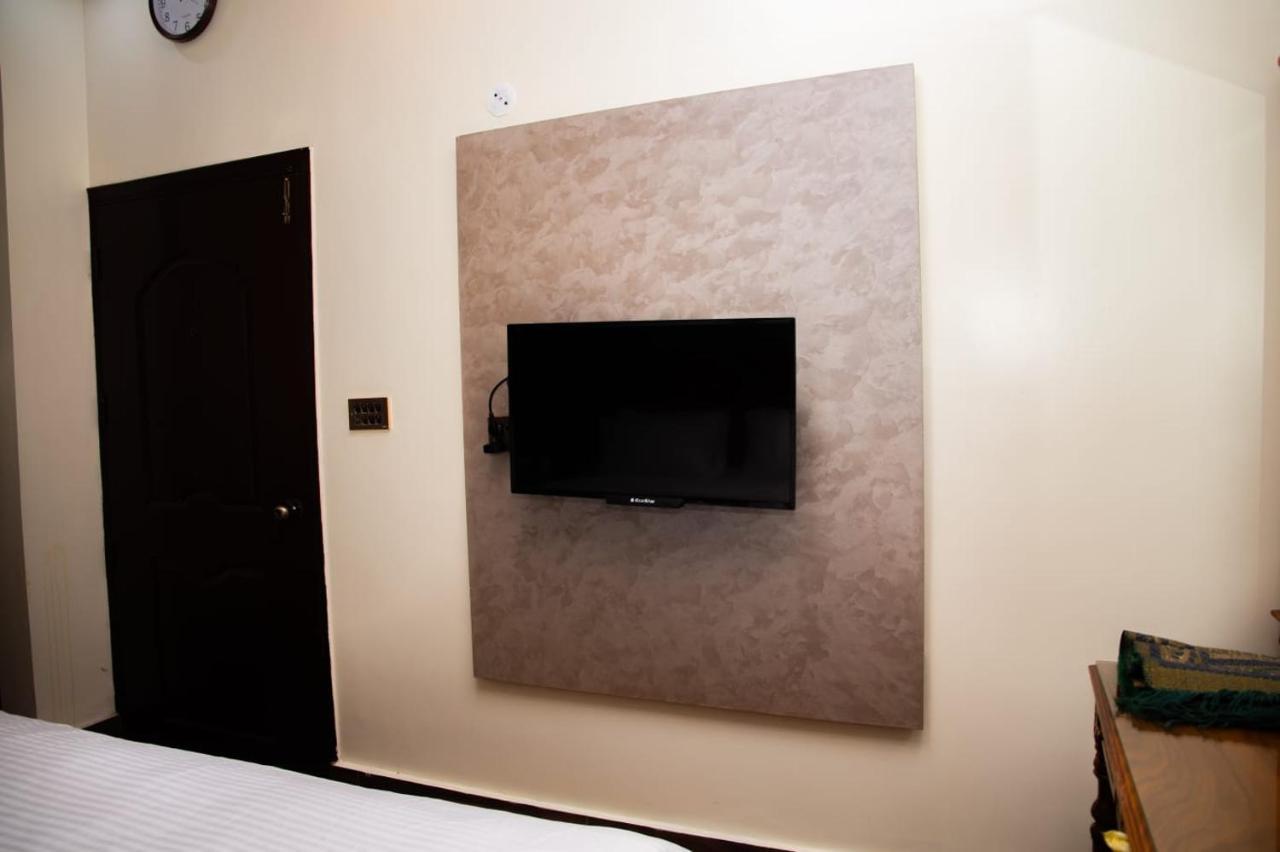 Elet Business Hotel Karachi Buitenkant foto