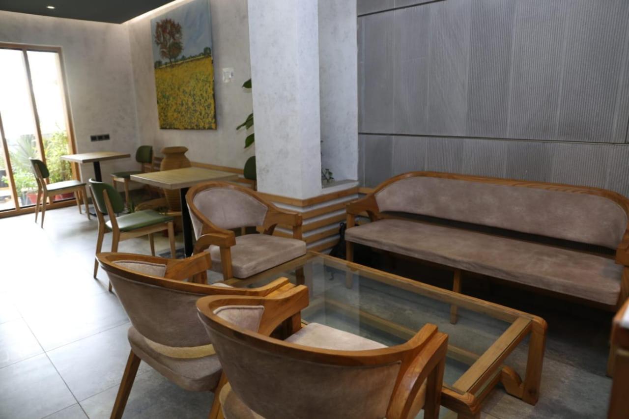 Elet Business Hotel Karachi Buitenkant foto