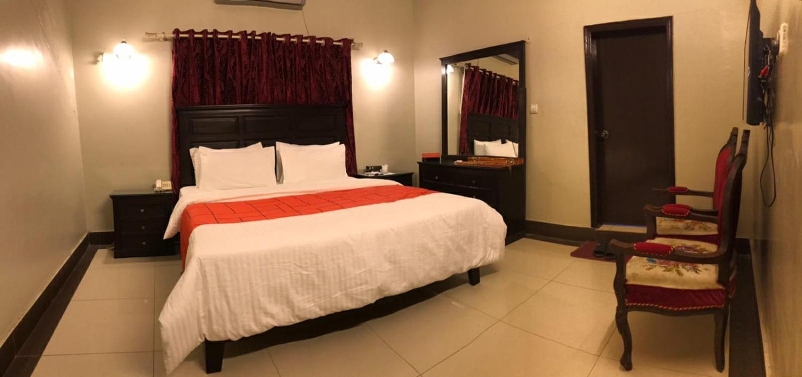 Elet Business Hotel Karachi Buitenkant foto
