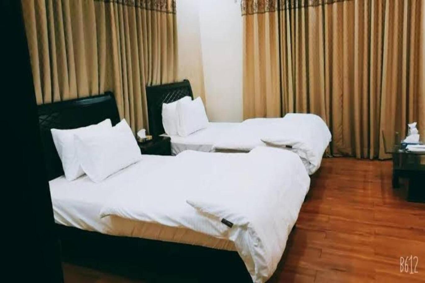 Elet Business Hotel Karachi Buitenkant foto